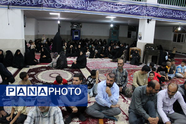 برگزاری مراسم گرامیداشت سالگرد ارتحال امام خمینی (ره) در شهر درق