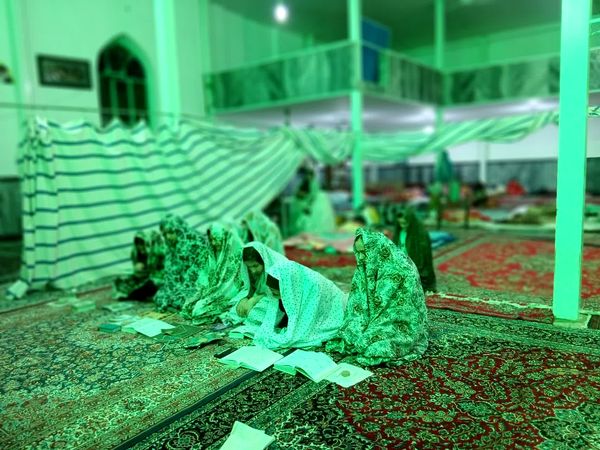 شور اعتکاف دانش‌آموزان دختر روستای طنجور در سه روز بندگی