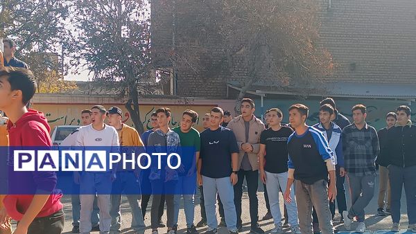 اولین روز از مسابقات گروهی والیبال در دبیرستان شاهد ابوذر گروهی 