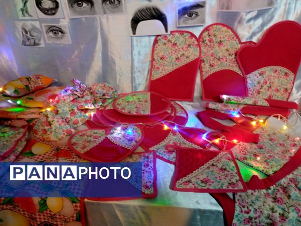 نمایشگاه محصولات اقتصادی در شهرستان