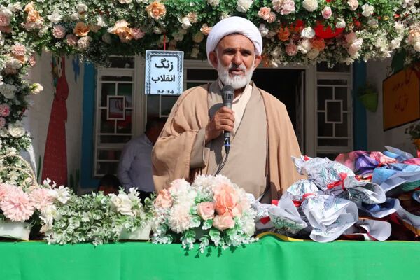 زنگ انقلاب در مدارس رودبار جنوب به صدا درآمد 