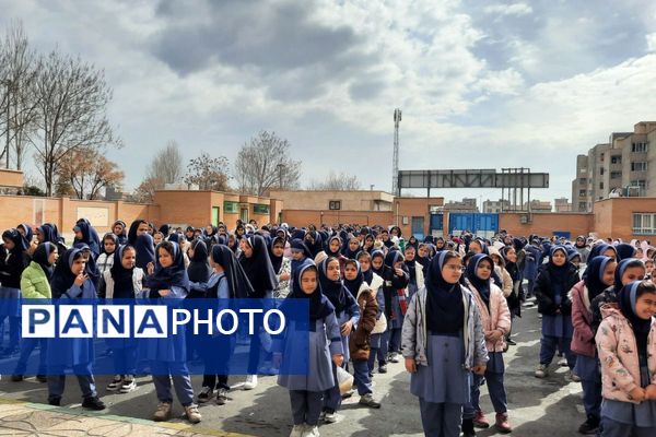 از کلاس درس تا شکوه انقلاب؛ شور دانش آموزی،  شور فجر