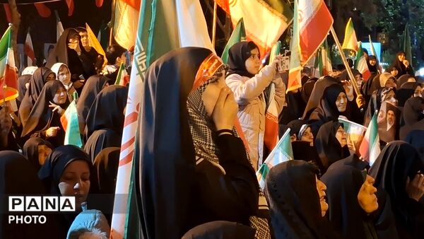 آیین وداع با پیکر دانش آموز شهید محمد حسین دهقان در قم