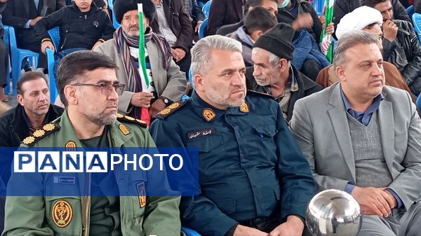 حاشیه نگاری حضور مردم شهر بن در راهپیمایی ۲۲ بهمن ۱۴۰۴