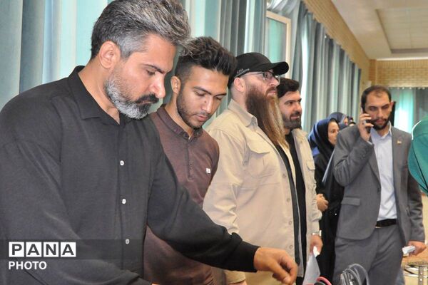 جوانه های ورامین به استقبال مهر رفتند