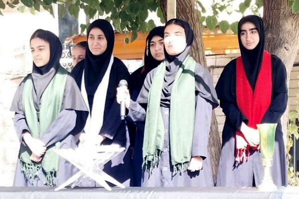 روزی برای دانش آموزان