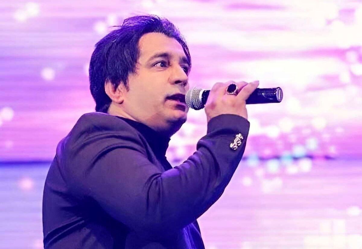 درگذشت ناگهانی امید جهان؛ خواننده پاپ در حین اجرای کنسرت