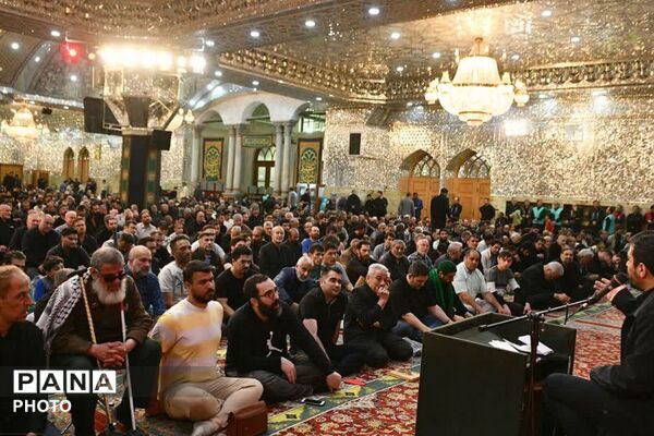 اجتماع عاشقان و زائران حضرت سید الکریم (ع) در شب رحلت آن حضرت 