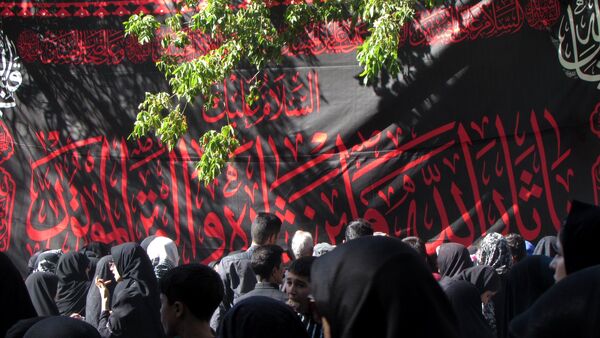 حضور مردم حسینی شهرستان نیشابور در پیاده‌روی دلدادگان حسینی 