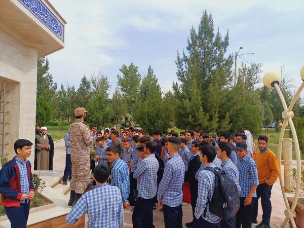 اردوی آموزشی تیراندازی و بازدید از موزه و مزار شهدای گمنام در شهرستان بروجرد