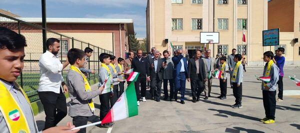 آئین افتتاح چمن مصنوعی سمپاد آموزشگاه شهید بهشتی نیشابور