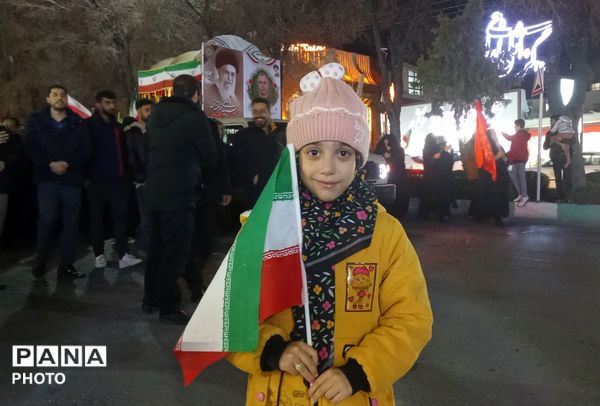 شهرکرد در تب و تاب عید انقلابی