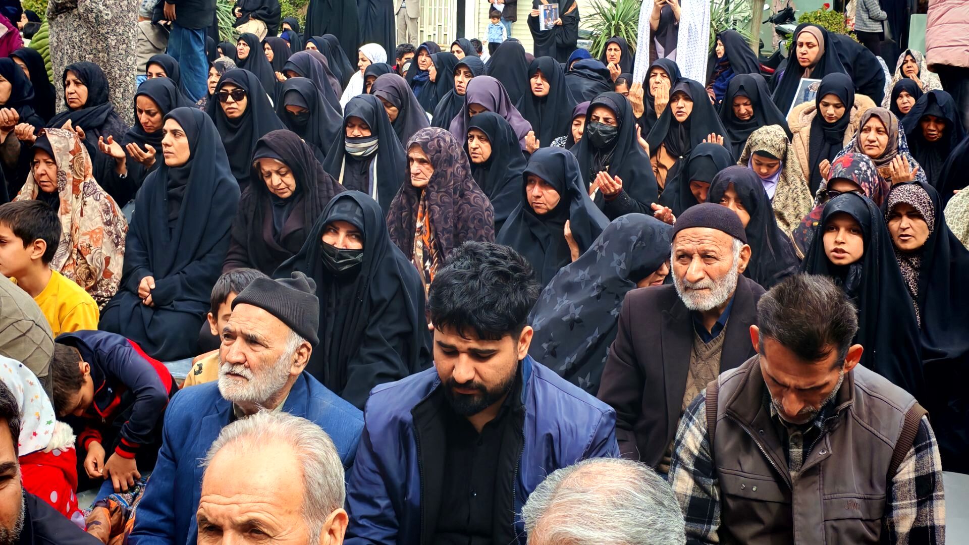 اقامه نماز عبادی سیاسی جمعه در روز قدس نیشابور 