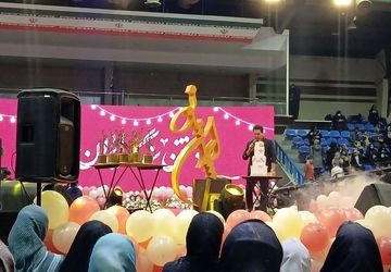 تجلیل از مقام شامخ مادر در آستانه روز زن و مادر