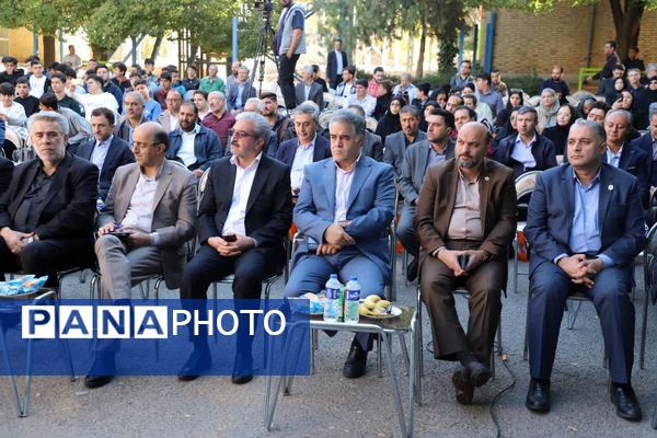 آغاز به کار رسمی نخستین هنرستان مهارت تبریز با حضور وزیر آموزش و پرورش