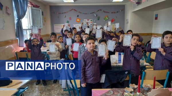 برگزاری نمایشگاه آداب و رسوم اقوام مختلف ایرانی به‌ مناسبت عید نوروز در آموزشگاه شهید نوروزعلی حسینی  