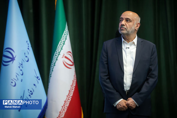  همایش همدلی برای ایران ماهر 