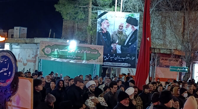 دومین شب از سوگواری مردم آباده برای رهبر انقلاب