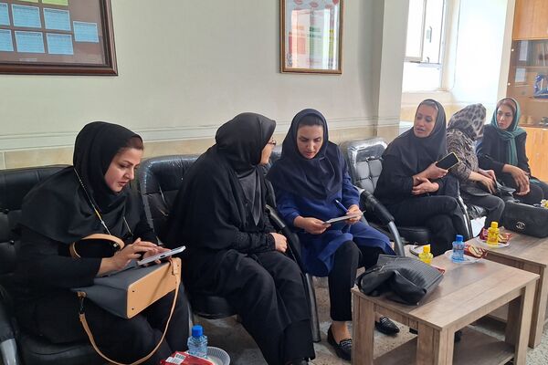 اولین جلسه انجمن اولیا و مربیان در آموزشگاه معارف ۶ شیراز 