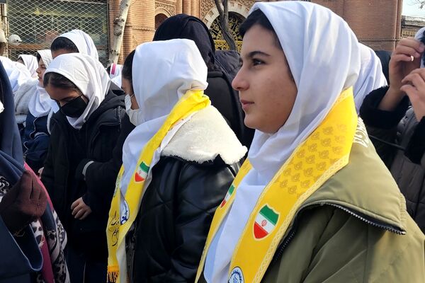 زنده کردن یاد و خاطره بهار 57 در دل سرمای زمستان