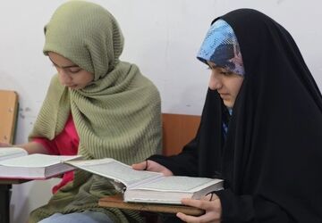 نور قرآن در دل بحران می‌تابد