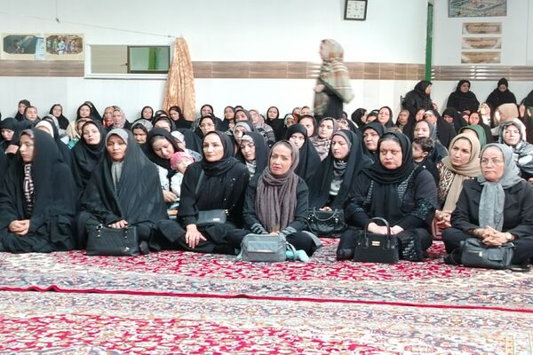 جلسه انجمن اولیا و مربیان دبیرستان هوشنگی مشهد