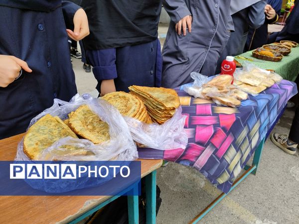 بازارچه کسب و کار در دبیرستان میرزا جعفر سروقد