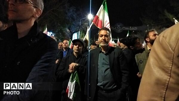 از پیر تا کودک برای حفظ وطن آمدند-۲