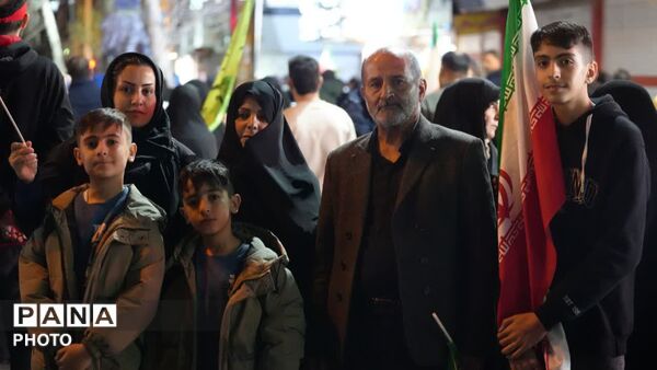 تجمع باشکوه مردم فردیس در یاد و خاطره رهبر شهید امام خامنه‌ای