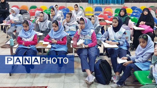 جشنواره رقابت‌های علمی و مهارتی سفیران سلامت ناحیه ۶مشهد