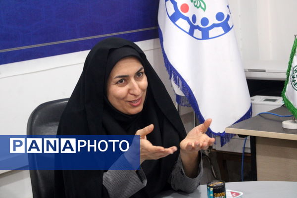 نشست هم‌اندیشی معاون پرورشی و تربیت‌بدنی آموزش‌ و پرورش شهرستان گناوه با رئیس سازمان دانش‌آموزی استان بوشهر 