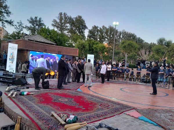 برگزاری جشنواره آیین و رونمایی از پویش‌ ملی «من میراث‌بان ایرانم» در پارک ایران کوچک کرج 