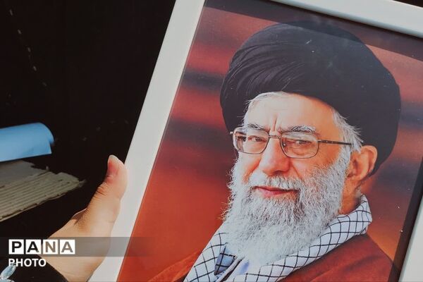تجلی عهد و پیمان امت با ولایت در تشییع پیکر رهبر شهید