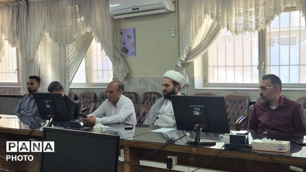 نشست رهبران تخصصی جهاد تبیین در فارسان