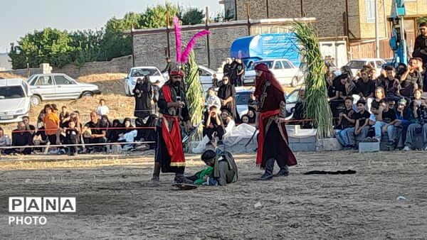 آیین باشکوه تعزیه حسینی در روستای عمان شهرستان درگزین