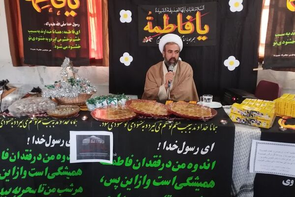 مراسم شهادت حضرت زهرا (س) و عزاداری در دبیرستان طالقانی 