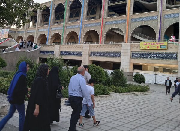 نمایشگاه بوی ماه مهر ویژه بازگشایی مدارس