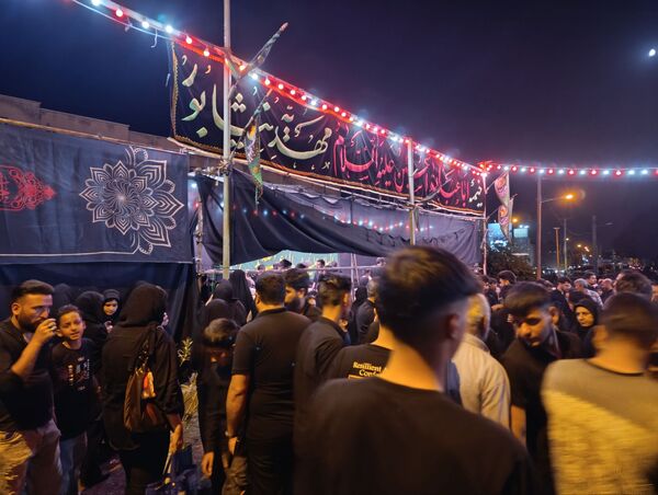 مراسم عزاداری شب عاشورا در خیابان‌های نیشابور 