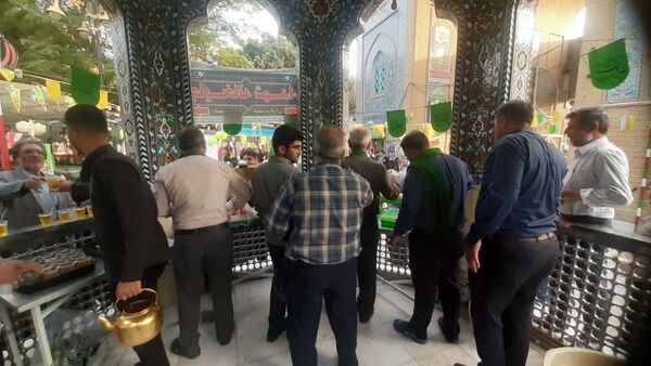 گلباران مزار شهدای سادات در قم