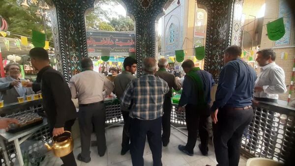 گلباران مزار شهدای سادات در قم