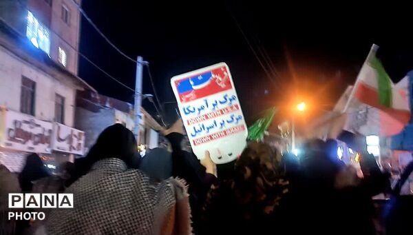 مردم بندرگز پای نظام‌ماندند