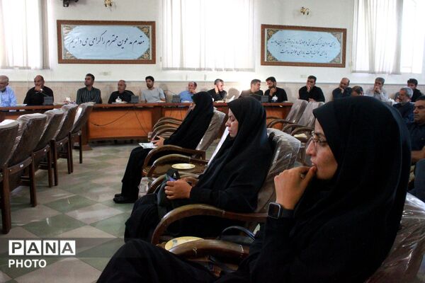 اولین نشست صمیمی بخشدار چترود با اعضای شوراهای اسلامی روستاهای بخش