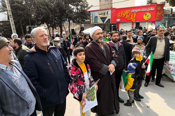 راهپیمایی پرشور ۲۲بهمن در رودهن 