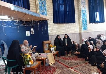 حضور پدر شهیده کرباسی در رزمایش بزرگ اعتکاف دانش‌آموزی 