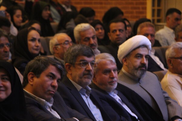 آیین رونمایی و تحویل لوح ثبت یزد به عنوان شهر جهانی زیور آلات سنتی