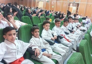اختتامیه طرح جوانه‌های صالحین(ورزشی) در بروجن