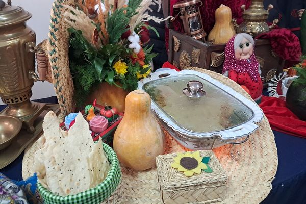 رنگین‌کمان فرهنگ‌ها در دل شهریار؛ جشنواره‌ای با طعم غذاهای محلی و لباس‌های رنگارنگ