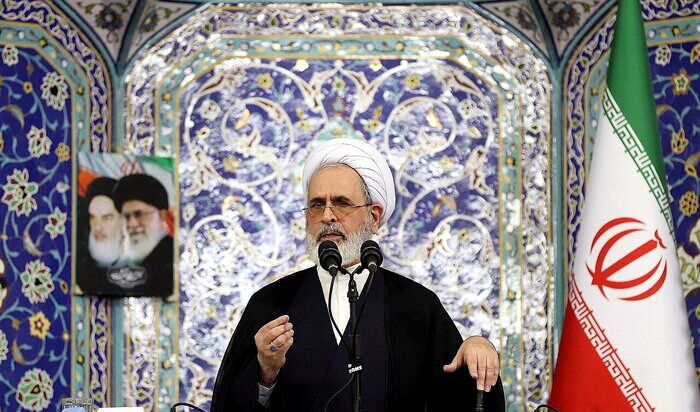  دشمنان در فهم فرهنگ عاشورایی ملت مقاوم ایران ناتوان مانده‌اند