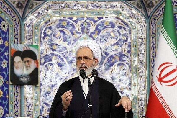  دشمنان در فهم فرهنگ عاشورایی ملت مقاوم ایران ناتوان مانده‌اند
