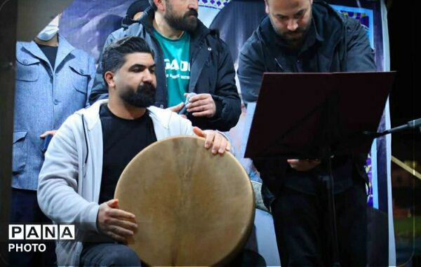 راهپیمایی گسترده مردم هشتگرد در شب چهارشنبه‌سوری 